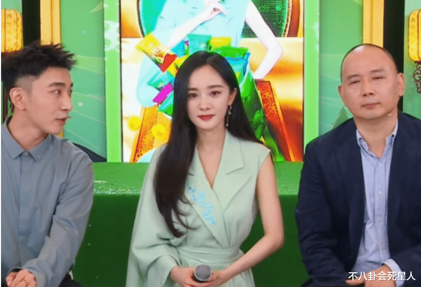 赵丽颖|女星们近照比美：杨幂国风裙清新，赵丽颖秀细腰，热巴建模脸精致