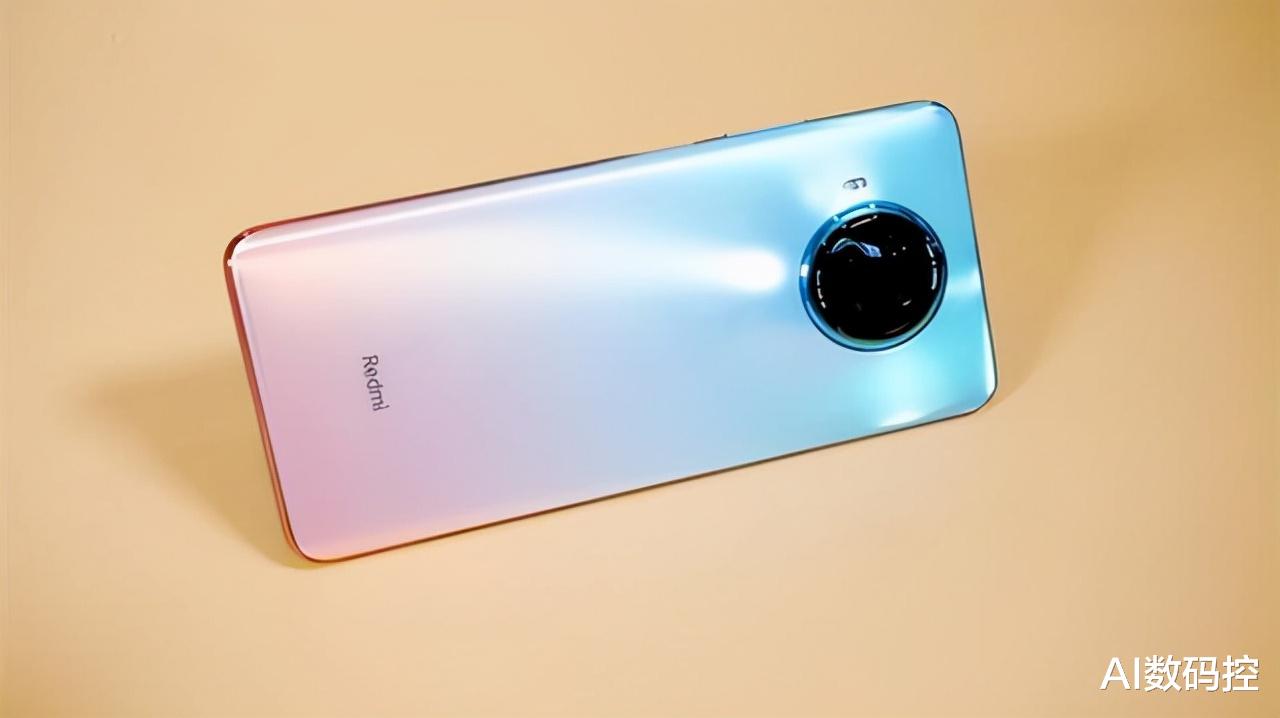 摩托罗拉|打算花1500元左右买手机，三年不卡+清晰拍照，看看这五款