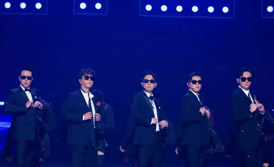 陈小春|陈小春又甩出一档王炸综艺，开播收视夺冠，改写国产慢综艺天花板