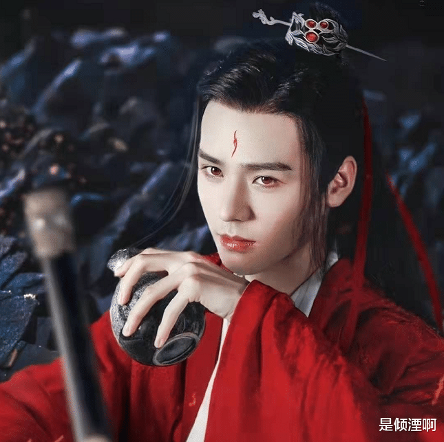 章子怡|龚俊新剧海报官宣，搭档两位人气女神引热议，粉丝：目测熬夜追！