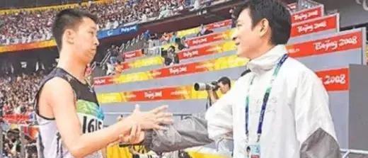 刘德华|刘德华公司里竟然养了一个闲人 得知真相后网友点赞