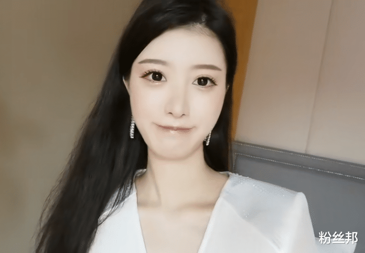 虎牙|虎牙林真心官宣结婚,新郎徐天东是烟雨楼神豪,旗下拥有多家公司