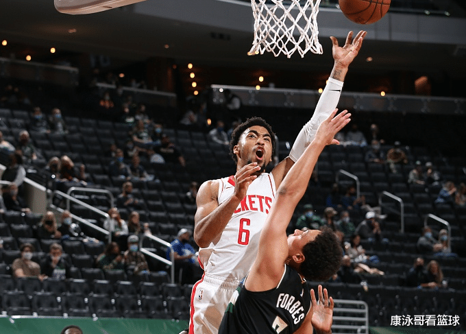 火箭队|拒绝爆冷！雄鹿三巨头60+18，篮网遭殃，火箭3新星68+21+20真犀利