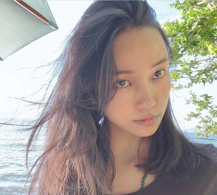 陈漫|陈漫早年作品被扒?刻意突出模特眯眯眼,被疑侮辱少先队员