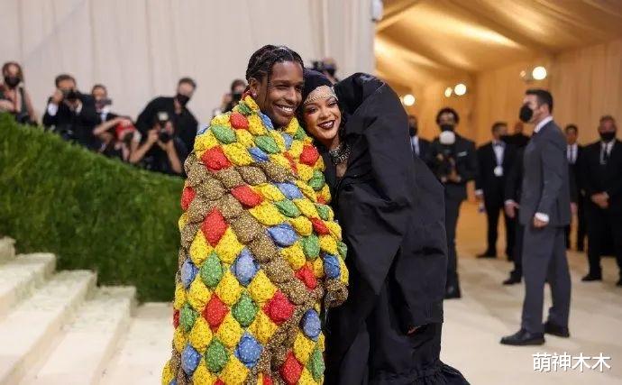 金·卡戴珊|Met Gala红毯又来了!卡戴珊穿成表情包,亨特·莎弗美瞳吓人