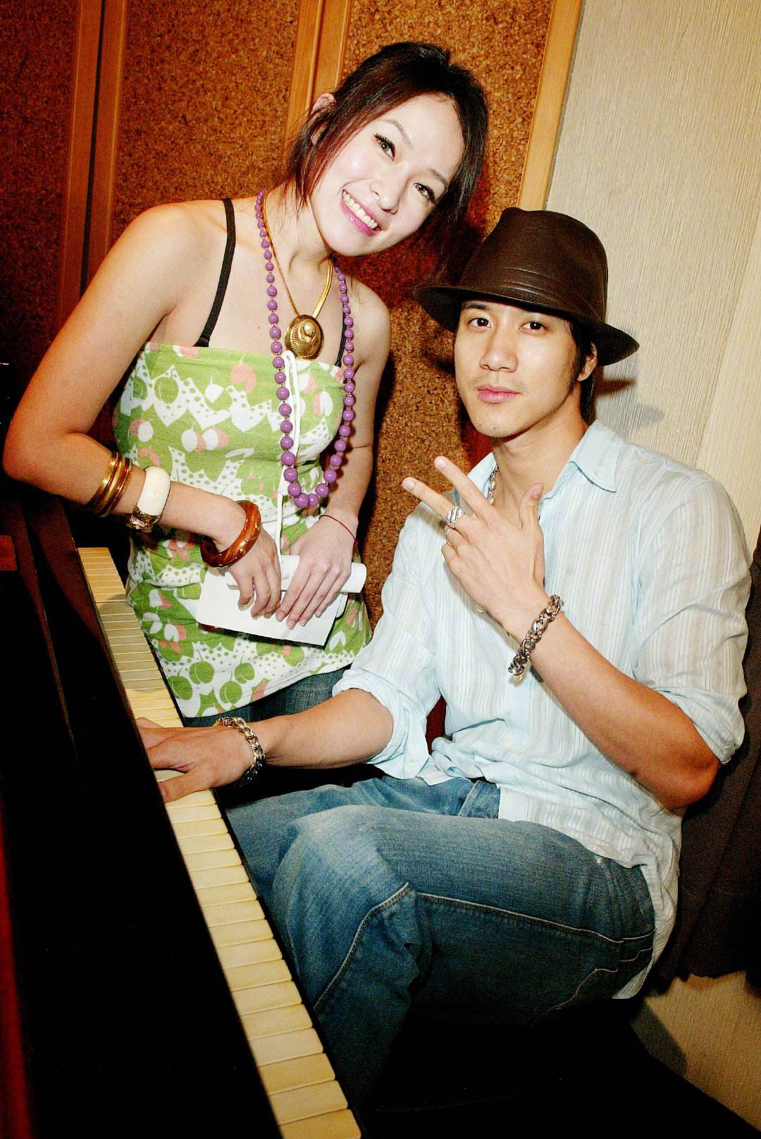 王力宏|王力宏官宣离婚！8年陪伴走向末路，他的情史暴露了更多细节