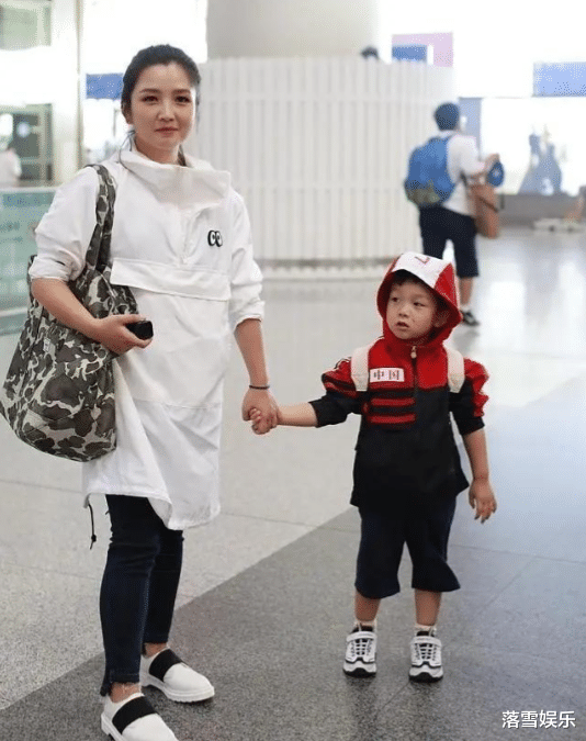 何洁|何洁胖了是好事?肺活量需要一个强大的身躯来支撑