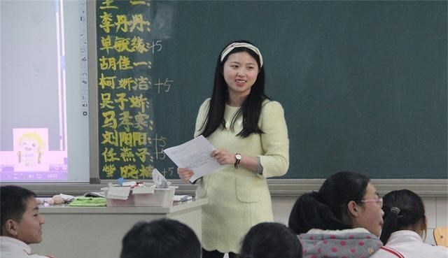 教师|中小学教师招聘迎来“大换血”,门槛创新高,本科生不再占优势