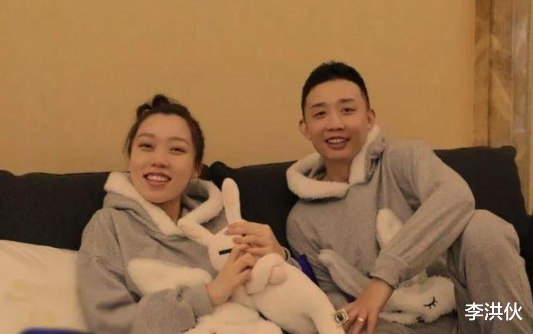 庆功宴|《披荆斩棘的哥哥》庆功宴路透，哥哥们很开心，各位嫂子也来助阵