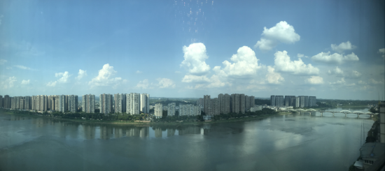 乐山|你敢信？乐山10年前的电梯高层现在竟然卖400多万！