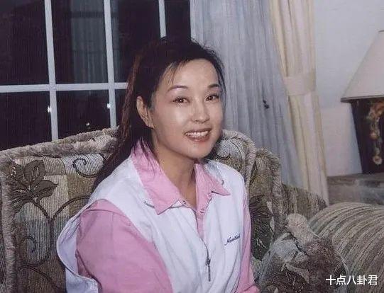 刘晓庆|刘晓庆在看守所的生活，每天跑步冲凉水澡