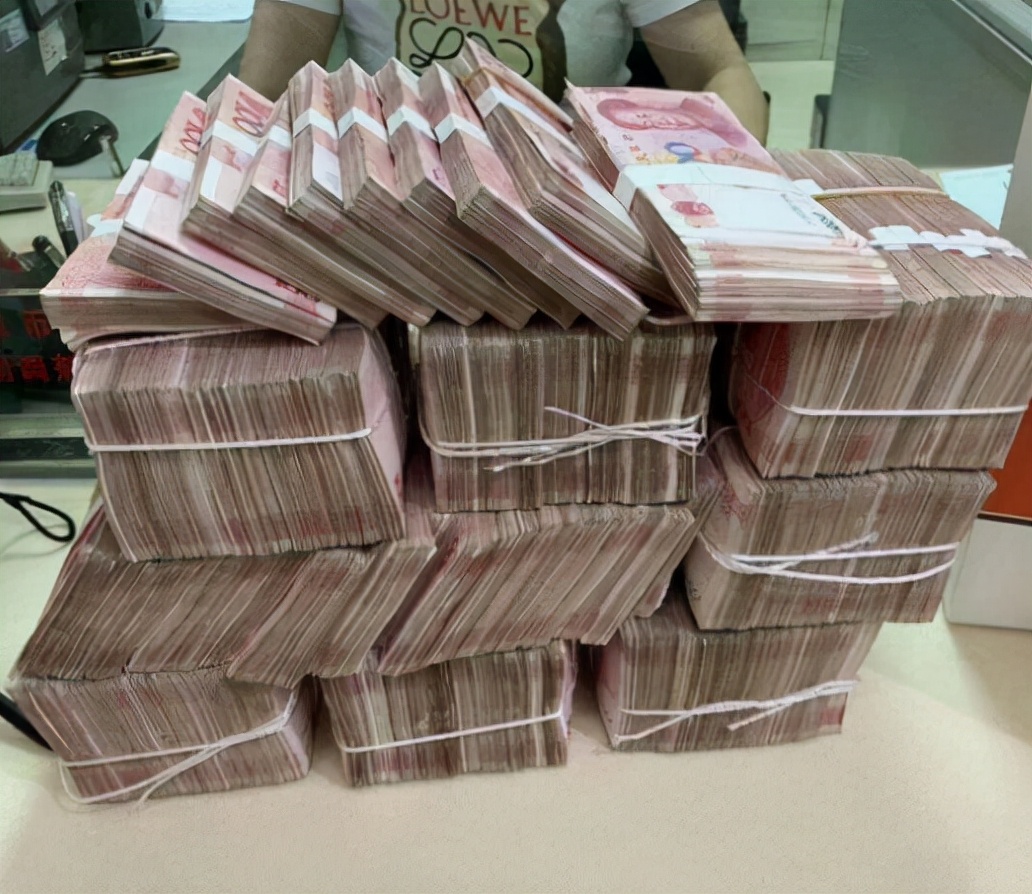 郴州|“拿100万存银行”和“拿100万买房”，30年后哪个生活更好？