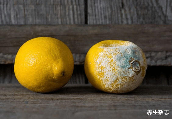 肿瘤|40岁女老师，乳腺长出15cm巨大肿瘤，医生无奈：只因常吃1菜