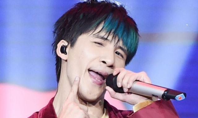 大张伟|苦追大张伟多年被拒，她急眼安排了200场相亲，38天闪婚富商