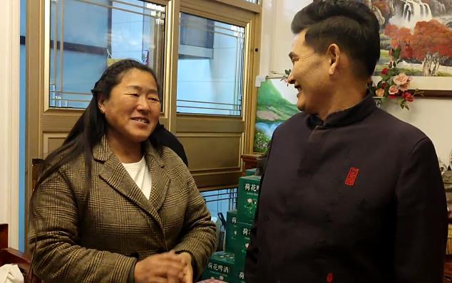 陈亚男|陈亚男偷录大衣嫂语音,接受采访时曝出:拒绝捐款,堪比泼妇骂街