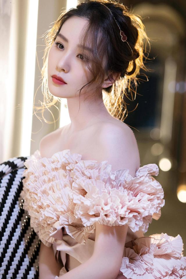 刘诗诗|刘诗诗的粉红史，从傻白甜到十亿阔太，3段情史太精彩