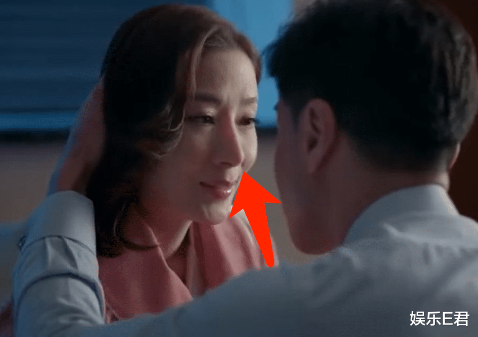 蔡徐坤|42岁TVB视后杨怡复出，新剧鼻梁透光鼻翼变窄，再度陷入整容疑云