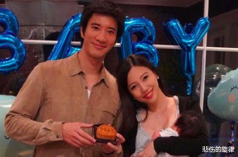 李靓蕾|章泽天点赞李靓蕾的背后：婚姻的本质，恐怕没你想的那么简单