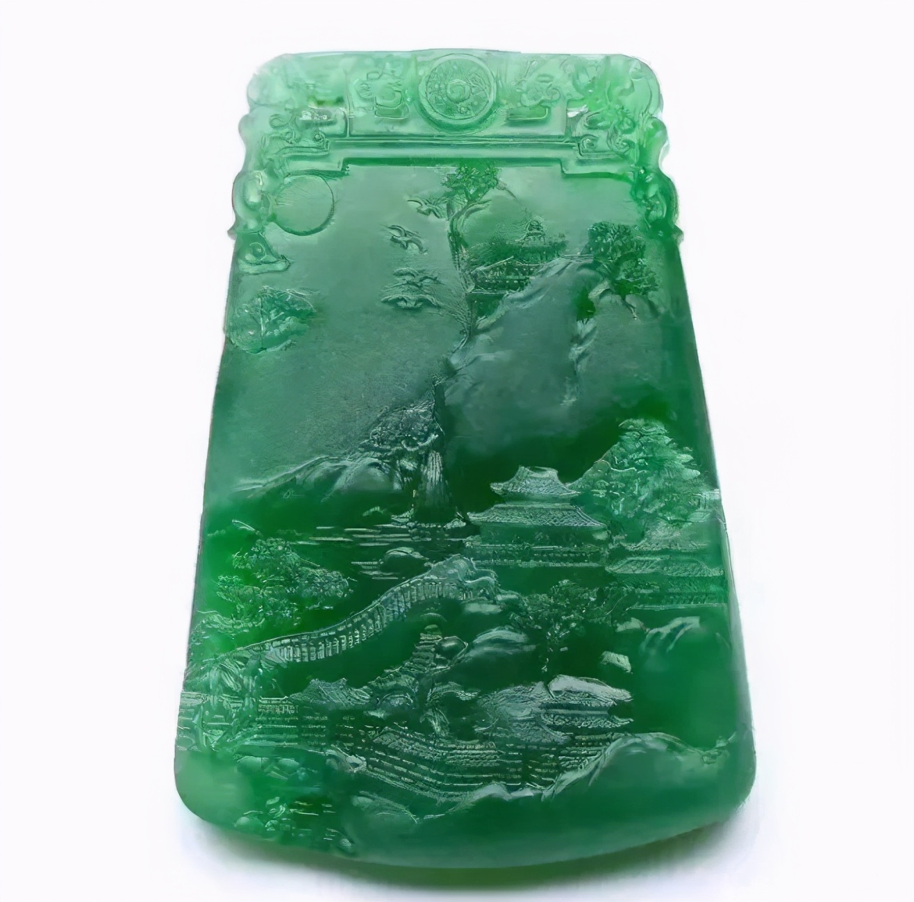 翡翠|1.3万捡漏的翡翠小色料，雕出一块山水牌，结果差点吓懵雕刻师