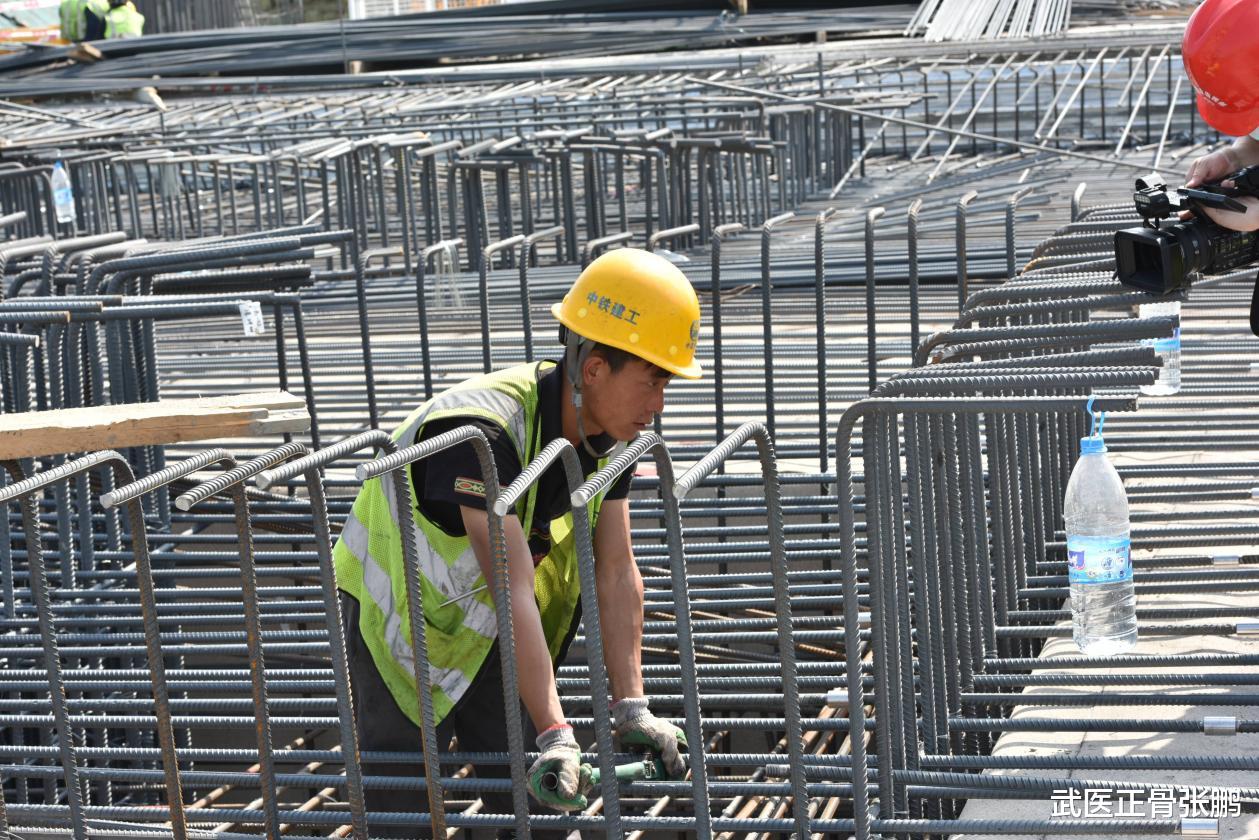 肝脏|40岁男子身上发痒确诊肝癌,医生:身体2处“瘙痒”,尽早检查肝功能