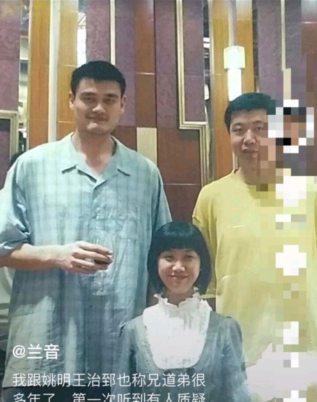 北京队|人情世故！CBA骂人女记者关系网爆料，与姚明关系到位 是名帅姐姐