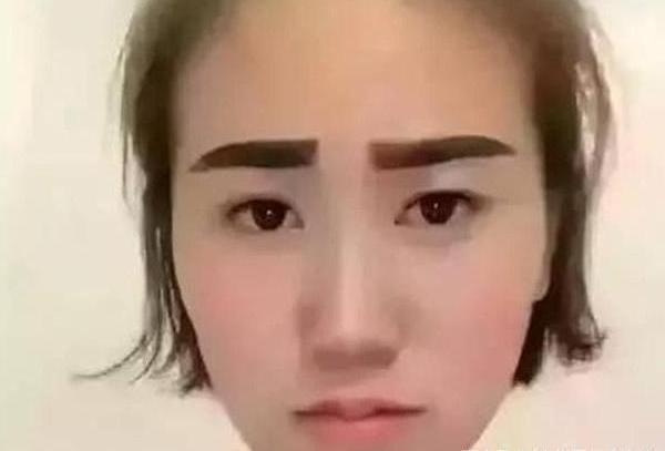 纹眉 “纹眉”和“天天画眉”，哪个对身体危害更大？说出来你可能不信