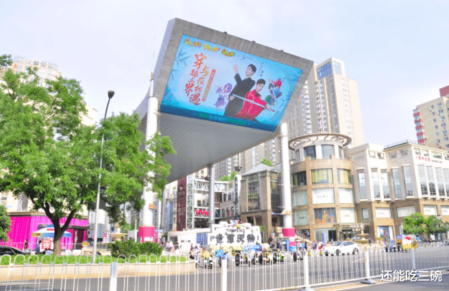 龚俊|龚俊线下活动现逆天颜值，偶遇他有多难？网友：在这就能看到