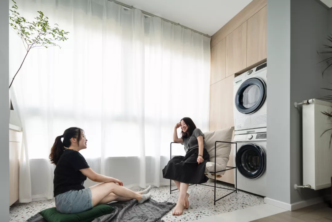 90后夫妻买下110㎡公寓做婚房，牛油果绿+水磨石元素，太甜了！