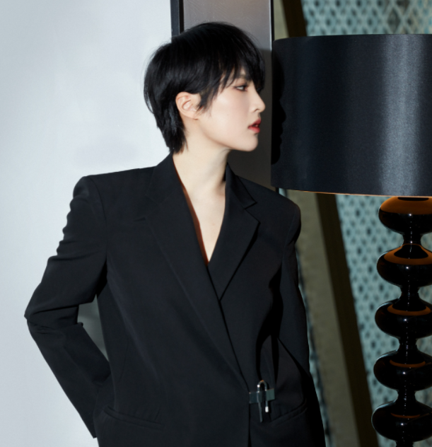 陈数|姚安娜进军电影业，开机现场照曝光像假小子，网友：公主开心就好