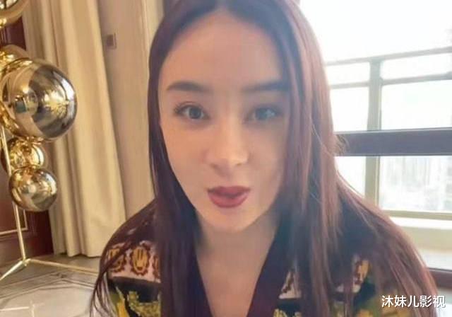 古天乐|34岁张雨绮近照脸部僵硬鼻子怪,笑容像机器人颜值骤降,都是过度医美惹的祸?