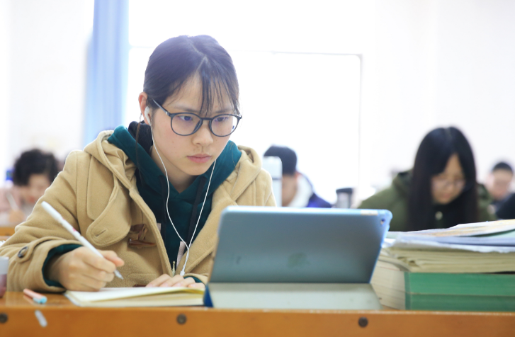 招聘|“新型啃老”悄然兴起，部分家长却浑然不觉，反而觉得孩子很努力