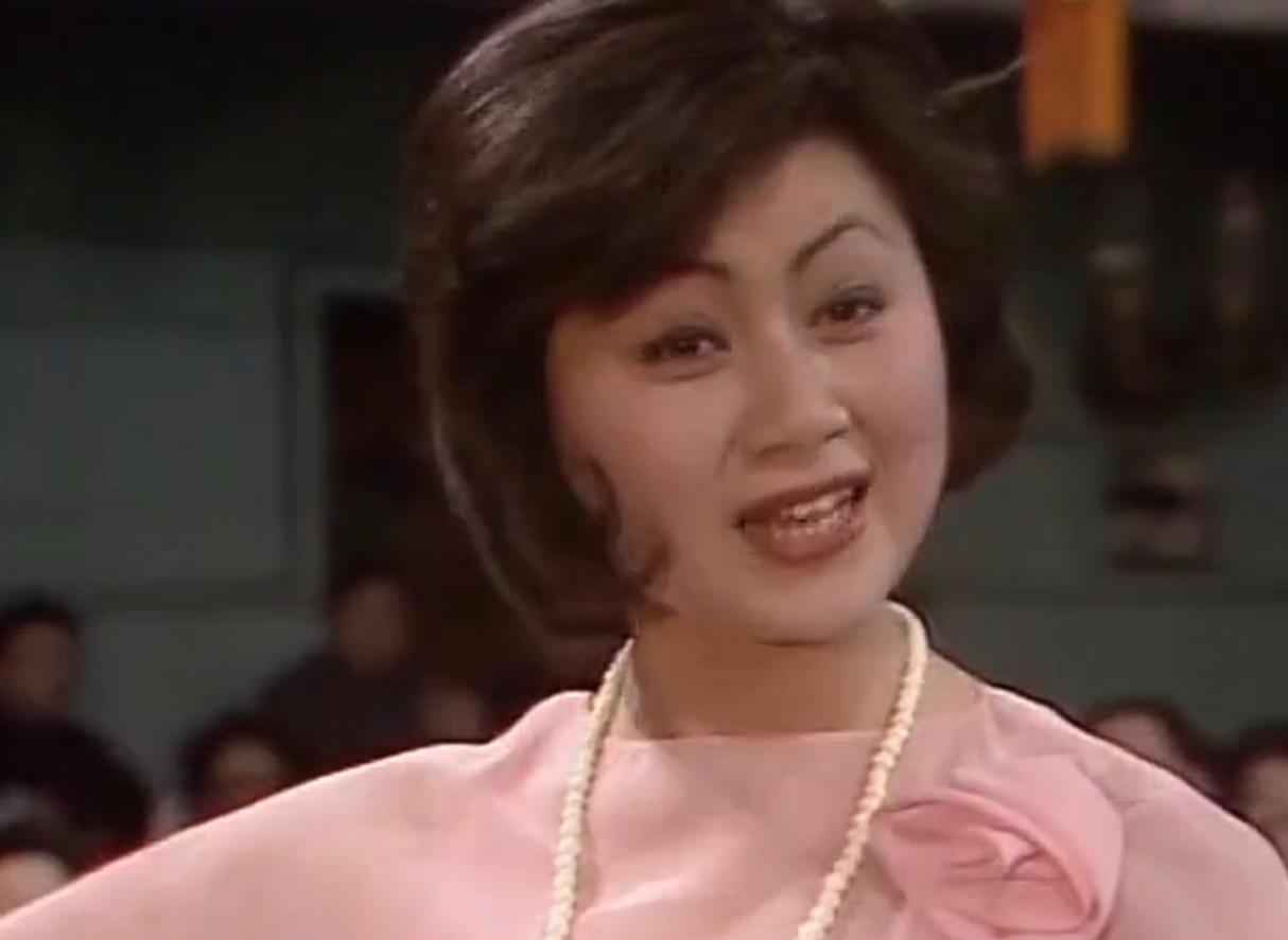 奶球妈咪聊|改编不是乱编!小潘潘版女驸马引热议,网友:这是正宗黄梅戏吗?