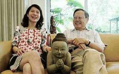 翁帆|2004年82岁的杨振宁突然宣布说要迎娶28岁的翁帆，爷孙恋令人震惊