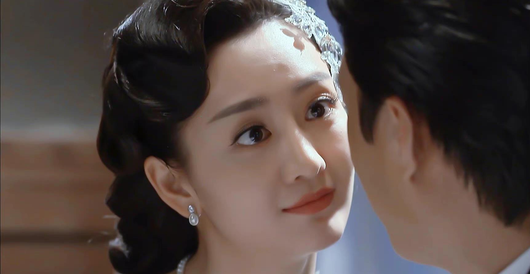 王鸥|王鸥又一狠剧来袭，看到搭档后，网友：又是冲着爆款来的