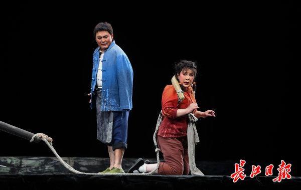 长江日报 故事音乐与武汉有“渊源”，湖南汉剧新作有笑有泪