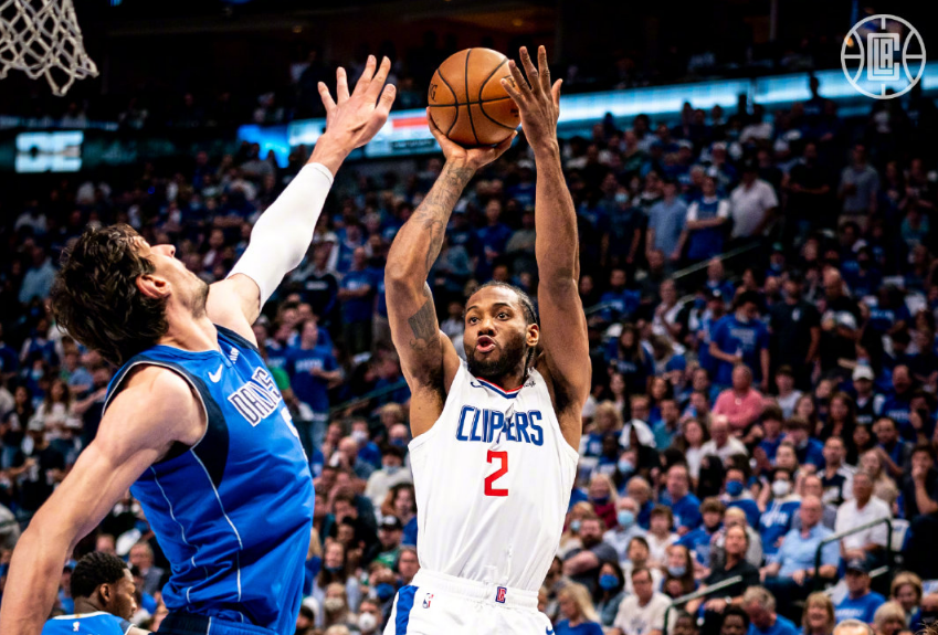 快船队|狂吹,莱昂纳德45+7!杨毅:有帮主之风!王猛引用武侠名言,送小卡8个字