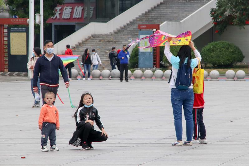 羊城派 一天降温超过10℃，22日广东还将持续受到冷空气影响