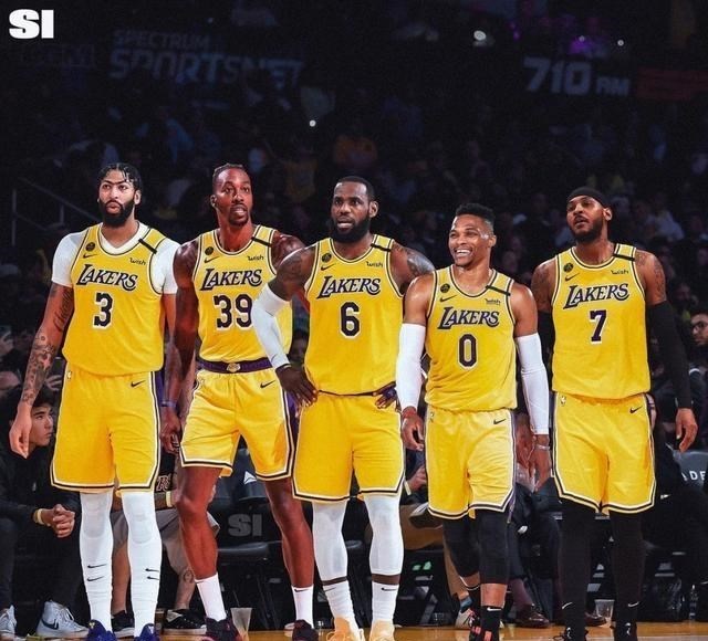 一个人的夜晚|库里连续5年登顶NBA年薪榜！湖人霍华德晒苦练视频！马刺裁掉悍将