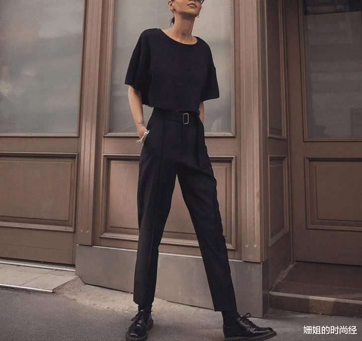 穿衣搭配|“中国女篮”杨舒予火了，短发帅气长发软萌，私服又A又飒