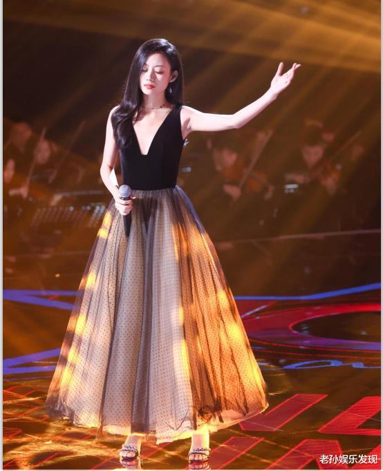 甄嬛传|伍珂玥、王靖雯争夺好声音总冠军，最终她登上荣耀之巅