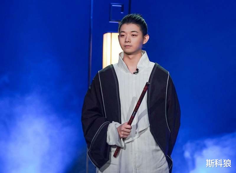 霍尊|李连杰揭露霍尊的真面目，直呼不要被霍尊的外表骗了，到底为啥？