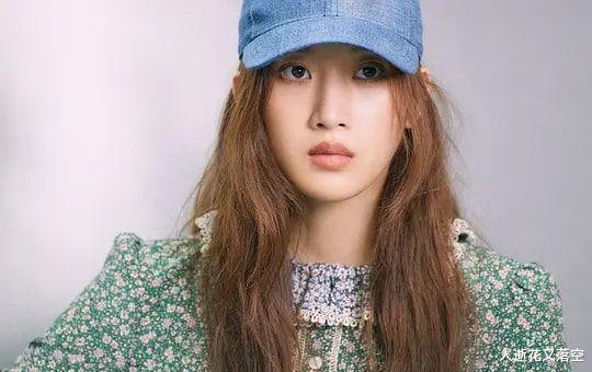 文佳煐|“初恋系女神”文佳煐：10岁出道精通三国语言，颜值更是令人羡慕