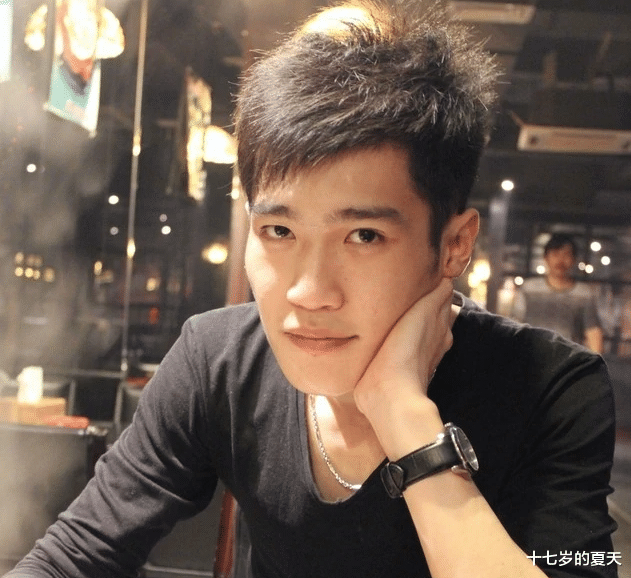 DOTA|48岁阿姨：如果你最开始接触的是DOTA，就很难再喜欢别的游戏了！