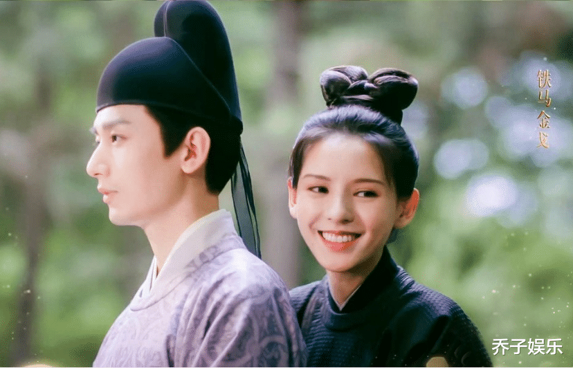 与君歌|《与君歌》首播男女主被嘲得一无是处，却全方位碾压你是我的荣耀