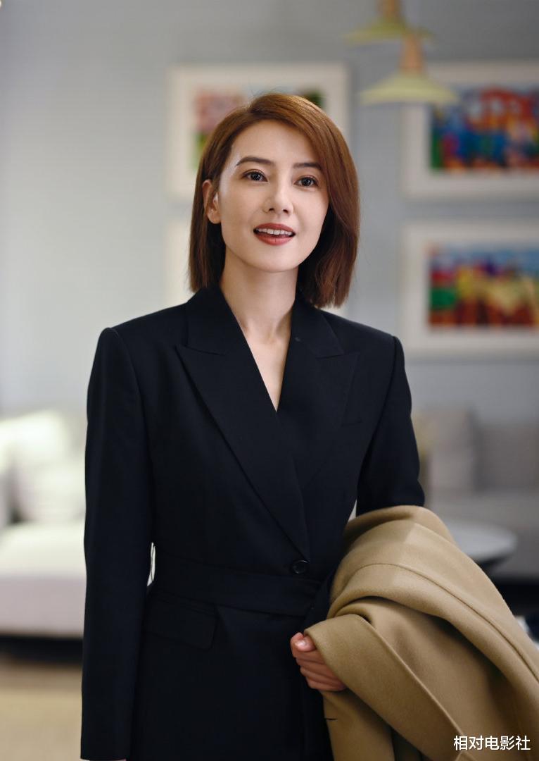 完美伴侣|《完美伴侣》首播收视夺冠！高圆圆状态依旧在线，胡歌惊喜参演