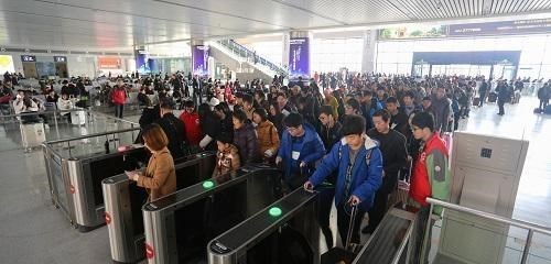 林同学的日志 今年过年该怎么回家，要不要留在厂里加班？专家这样说！