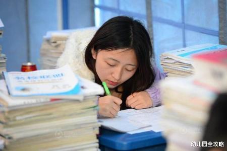 幼儿园全攻略|裸辞教师半年考编执念主城，区县第一放弃体检，如今后悔也晚了！