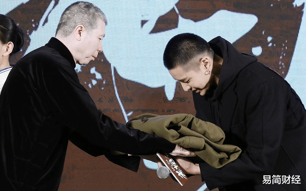 吴亦凡|吴亦凡背后的神秘金主：身价一度超过130亿，最后连20万都还不起