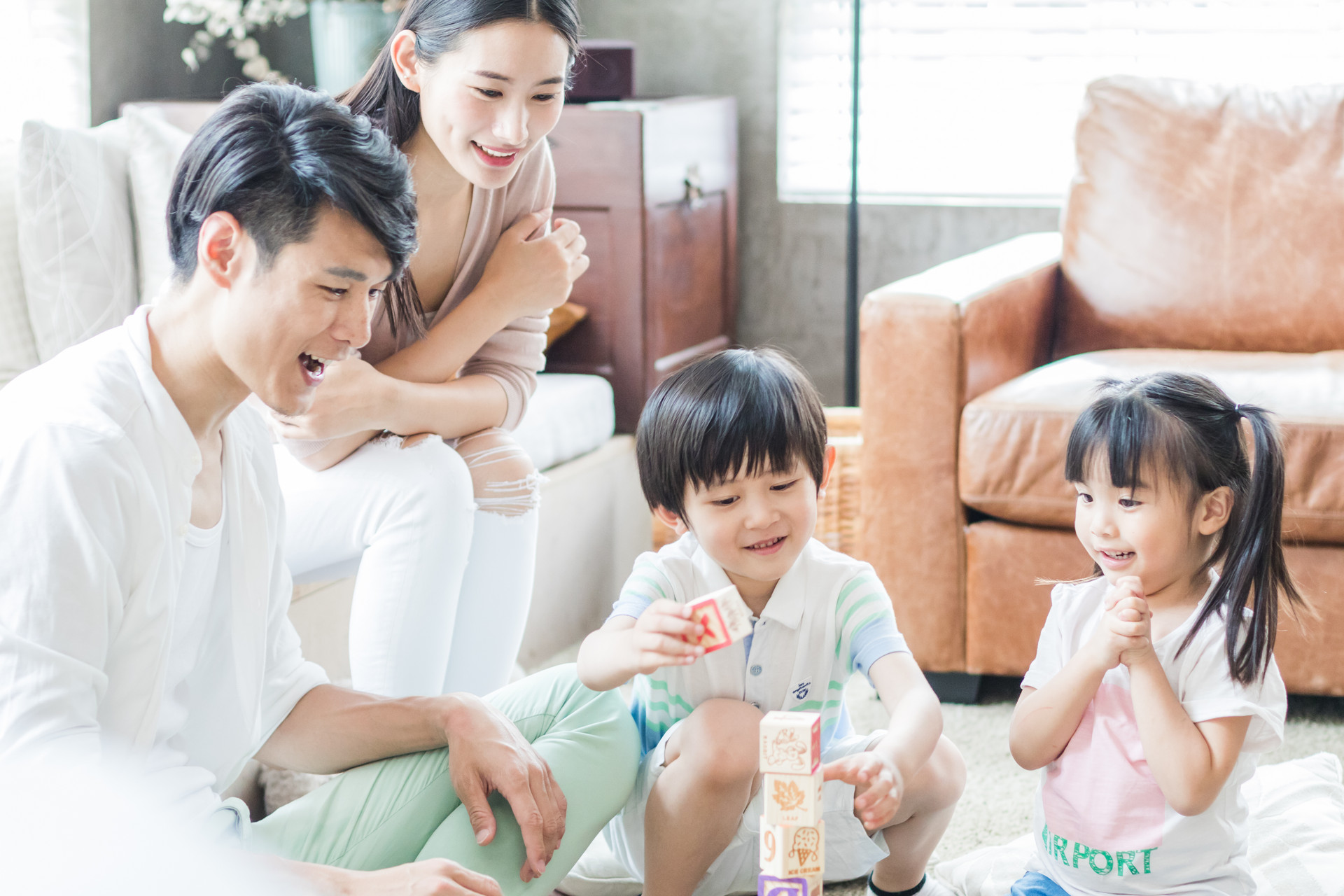 胡萝卜妈妈育儿说|孩子被别人欺负时,这几句话父母要避免,不要对孩子说