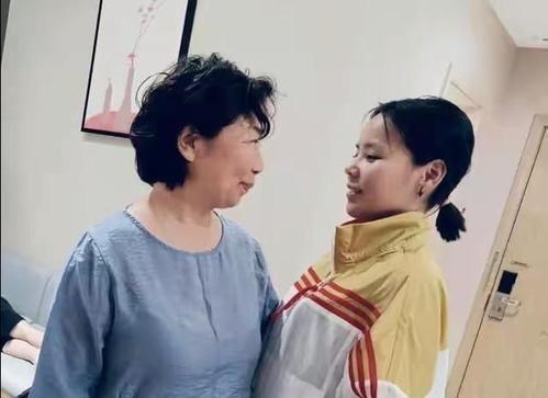 四叶草海之恋|孤儿寡母不工作的熊磊要给公婆养老?网友:上坟烧报纸糊弄鬼
